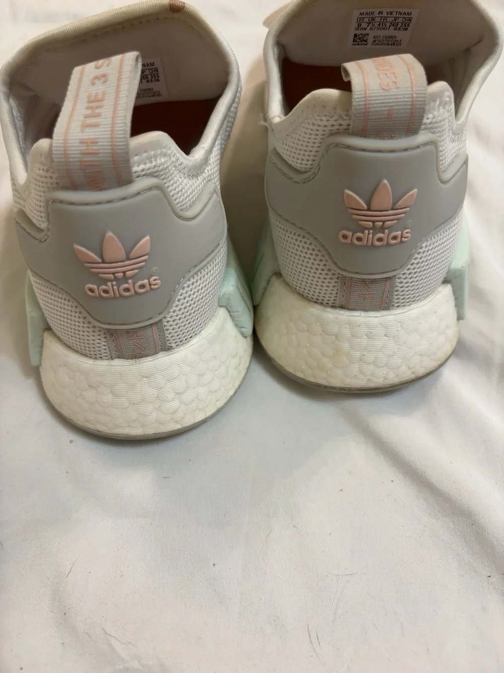 Adidas NMD_R1 “Grunge Pack” EG6869 Cloud White/Ice Mint/Icey Pink Women’s Size 9